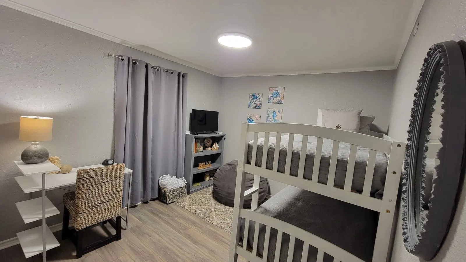 Bunkroom at Sea La Vie